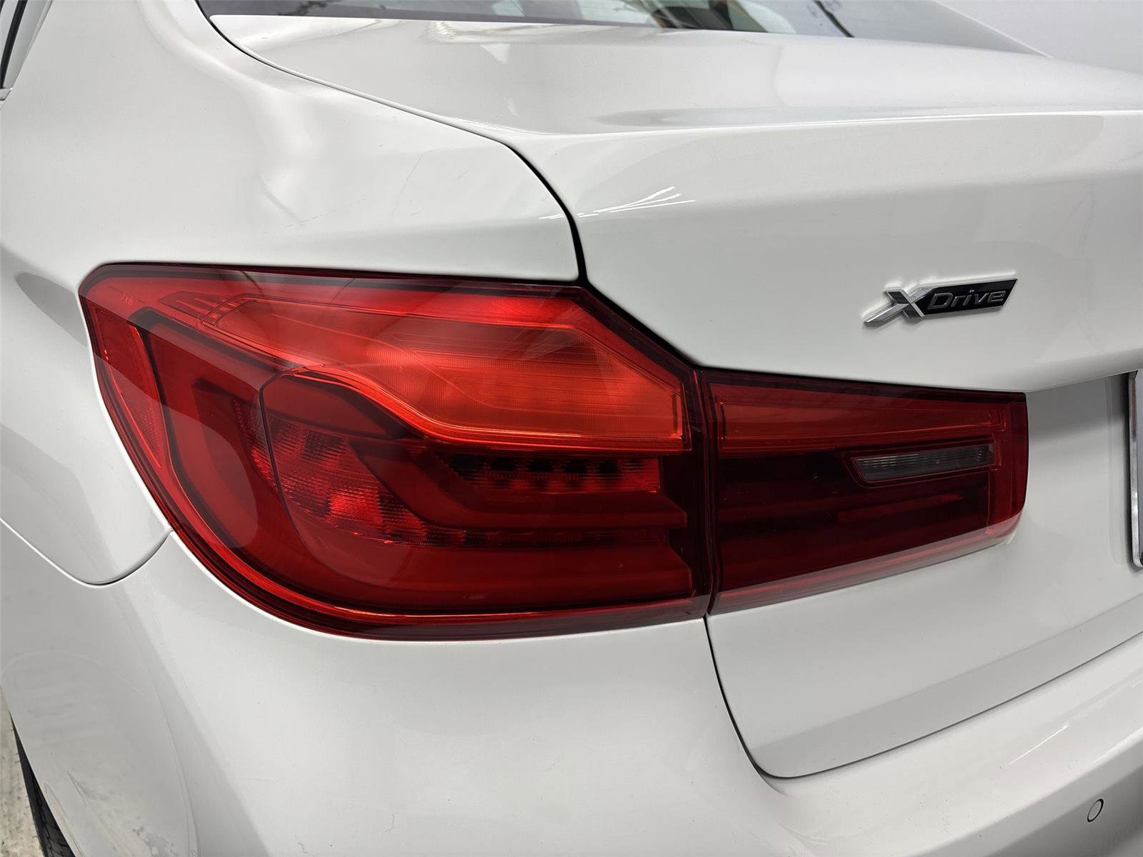 Used 2019 BMW 530i xDrive w/ Convenience Package AWD/4WD image 19