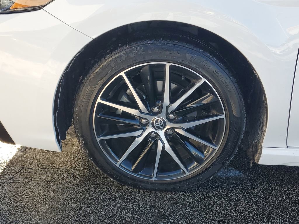 Used 2023 Toyota Camry SE image 9