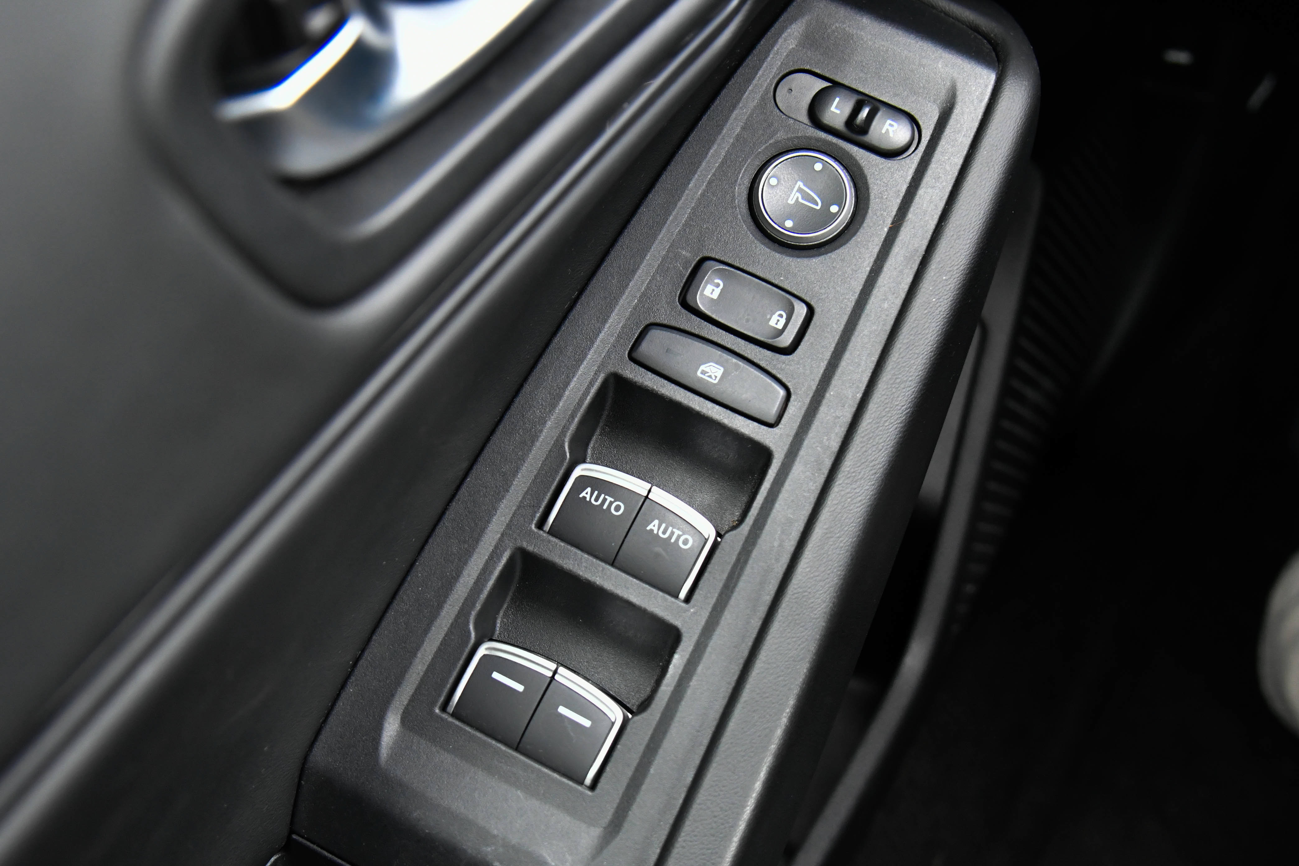 Used 2025 Honda Accord SE image 31
