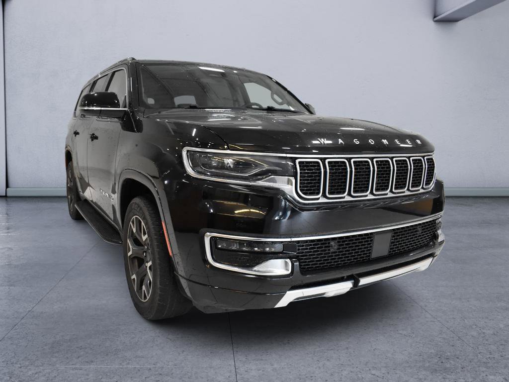 Used 2023 Jeep Wagoneer Series III w/ Preferred Equipment Group AWD/4WD image 7