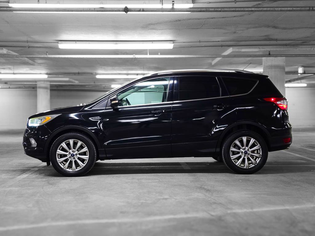 Used 2017 Ford Escape Titanium image 14