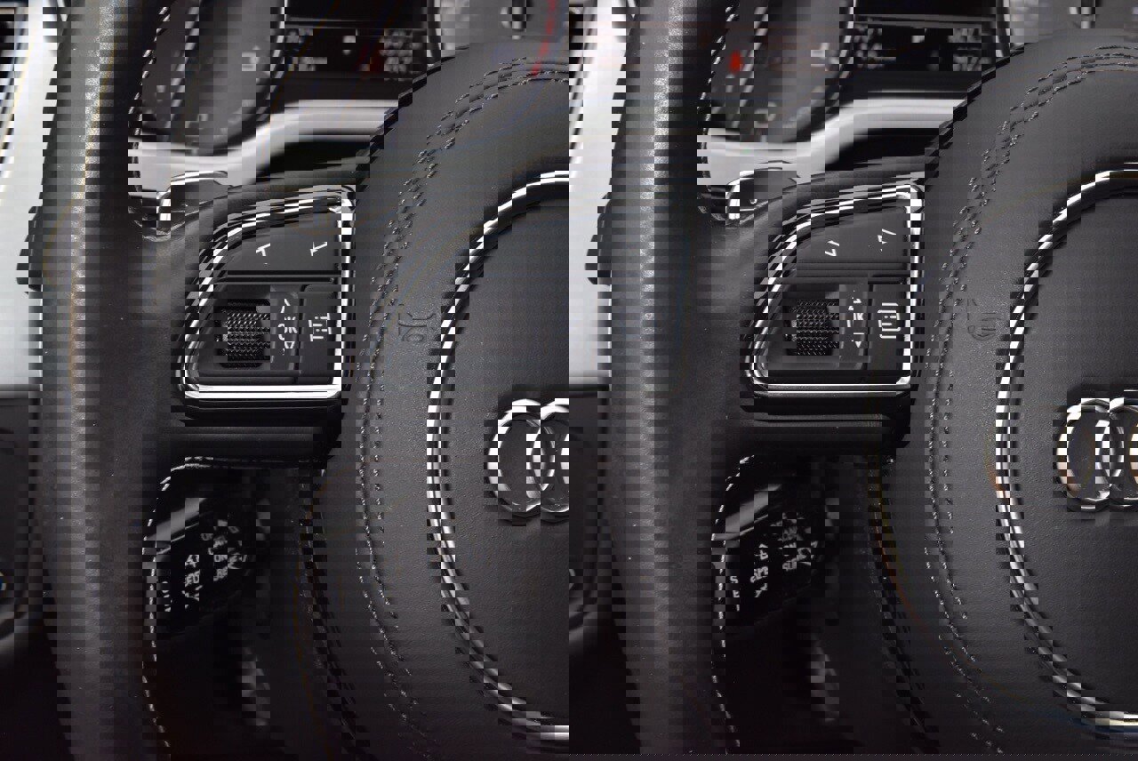 Used 2014 Audi S8 w/ Cold Weather Package image 23