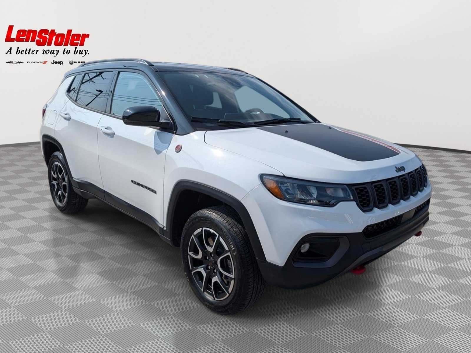 Used 2025 Jeep Compass Trailhawk AWD/4WD image 7