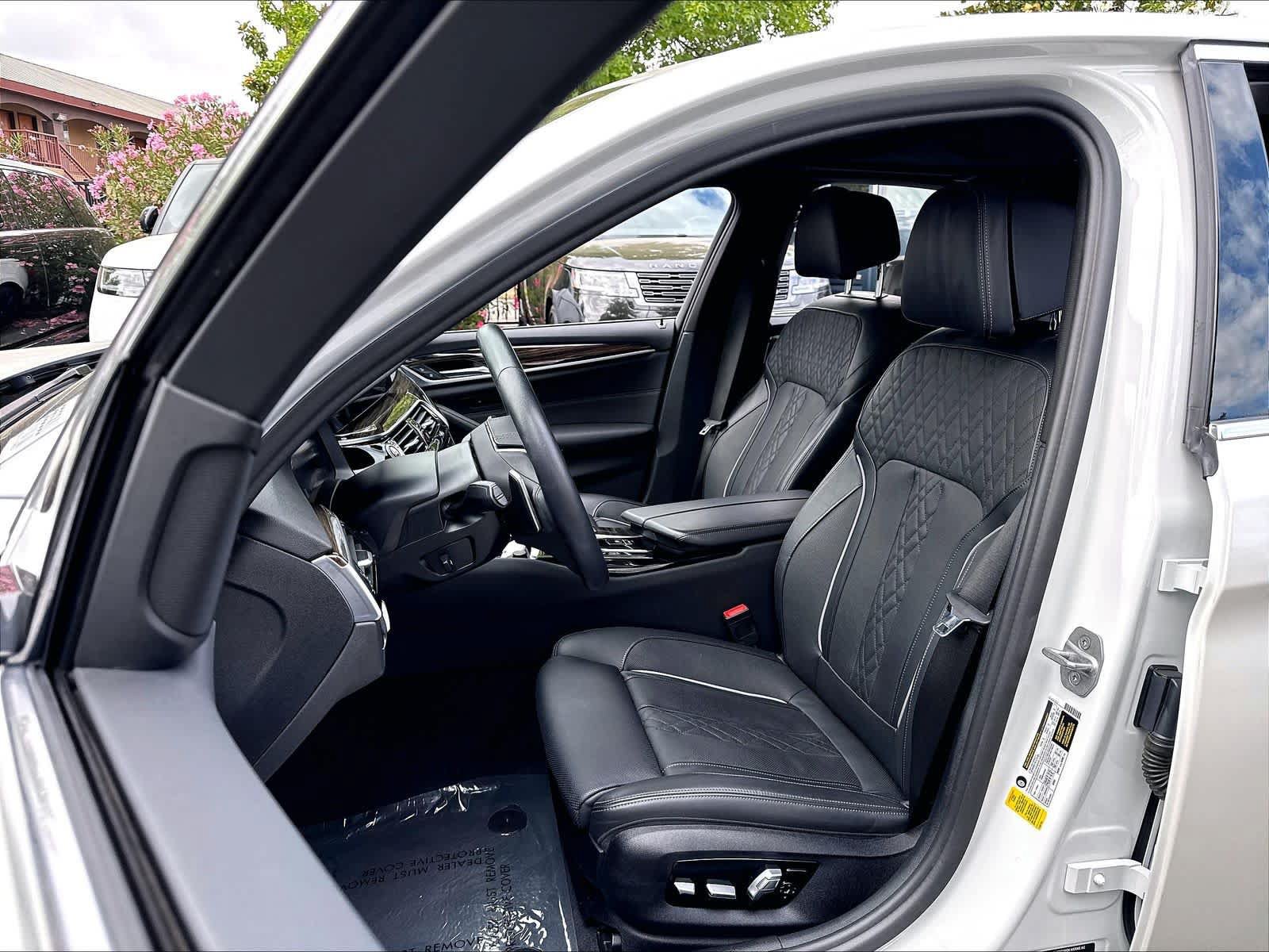 Used 2021 BMW 540i RWD image 28