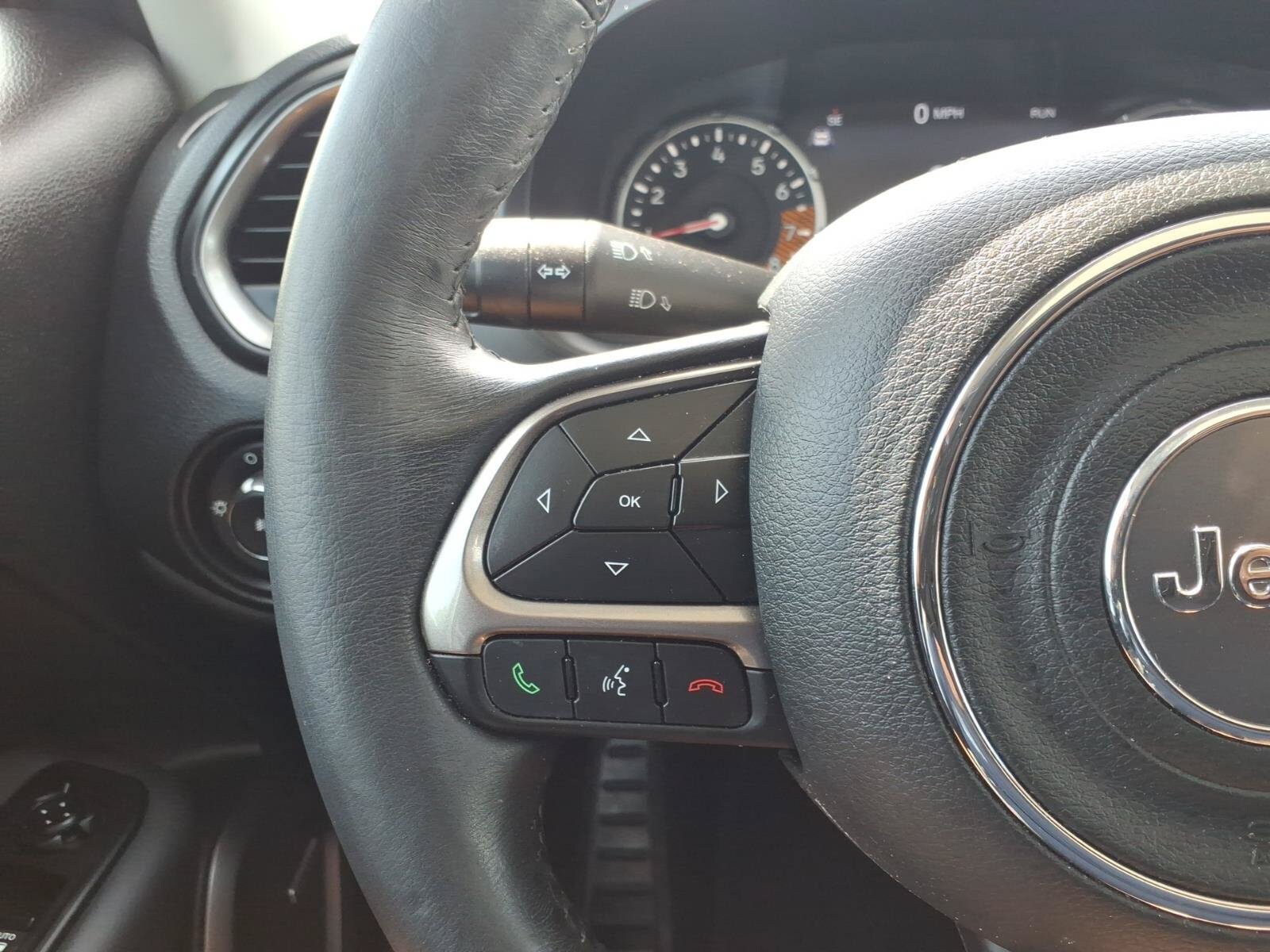 Used 2021 Jeep Renegade Limited w/ Sun & Sound Group AWD/4WD image 28