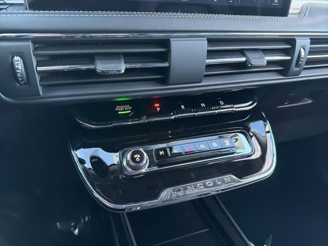 New 2026 Lincoln Corsair Premiere image 13