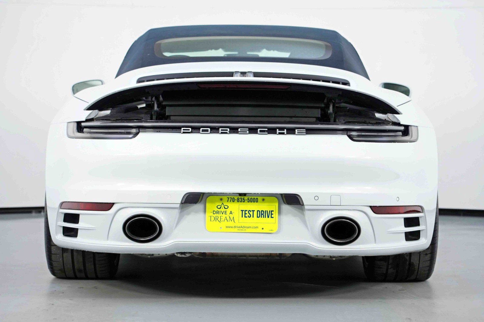 Used 2022 Porsche 911 Carrera image 10