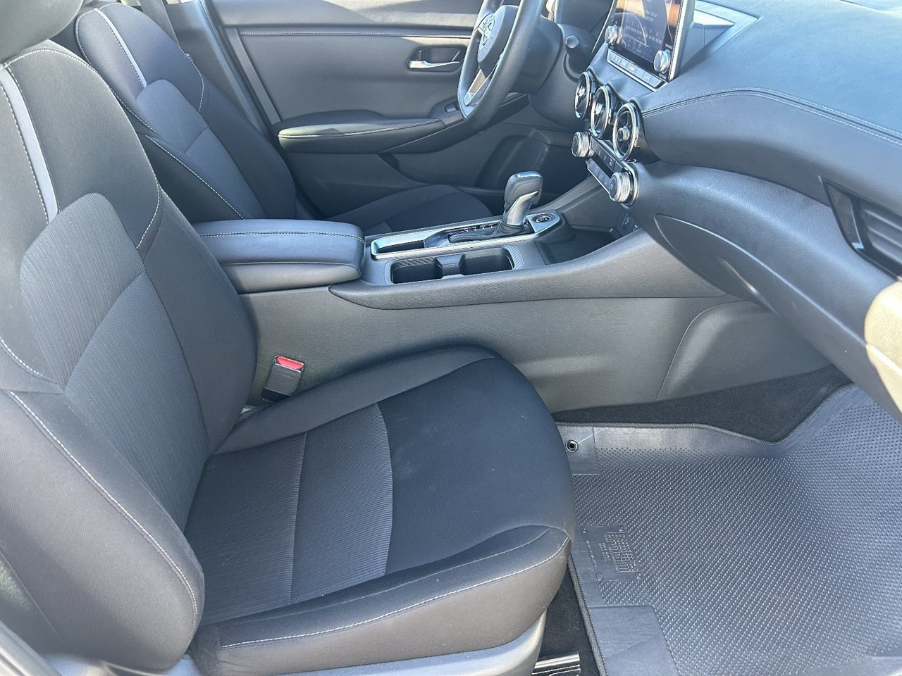 Used 2024 Nissan Sentra SV FWD image 12