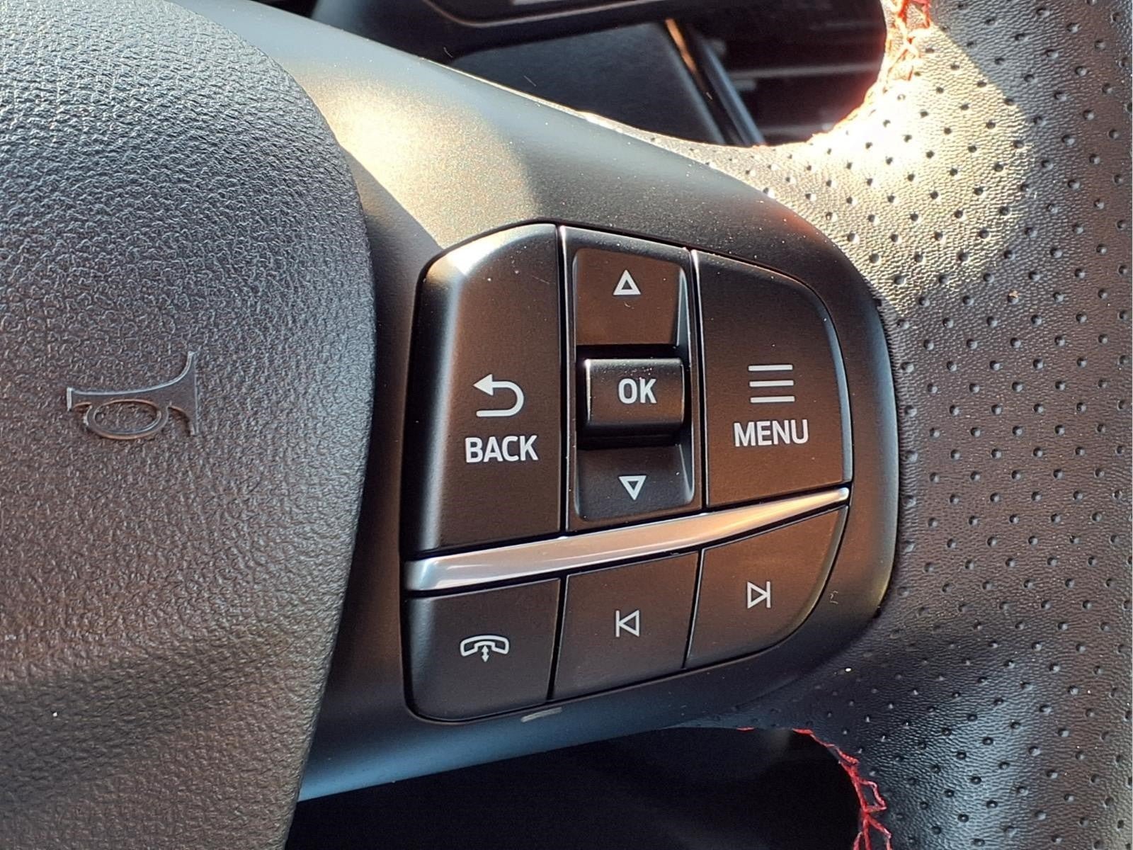 Used 2024 Ford Escape ST-Line w/ Tech Pack #1 AWD/4WD image 20