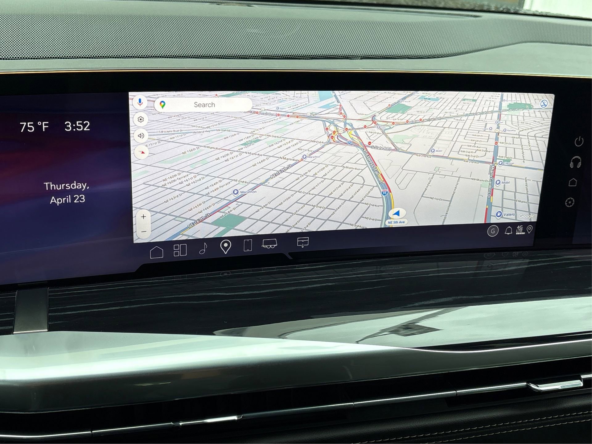 New 2026 Cadillac Escalade ESV Sport AWD/4WD image 24