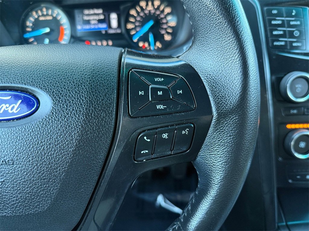 Used 2017 Ford Explorer XLT image 23