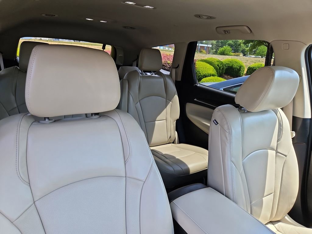 Used 2018 Buick Enclave Premium w/ Trailering Package image 9