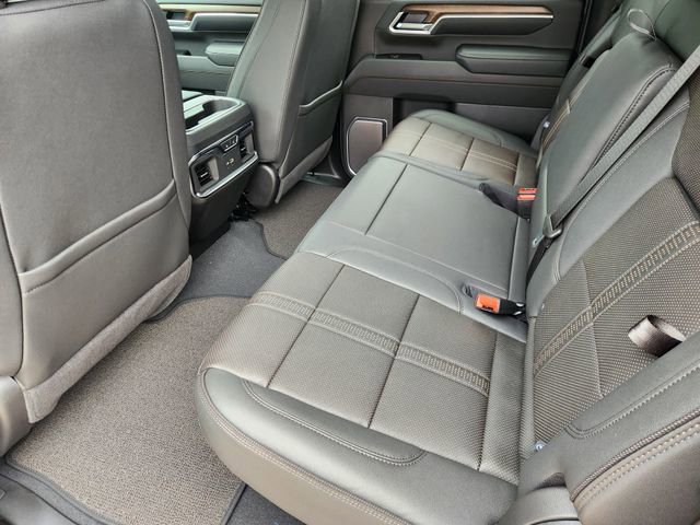 New 2026 Chevrolet Silverado 2500 High Country w/ High Country Premium Package AWD/4WD image 31