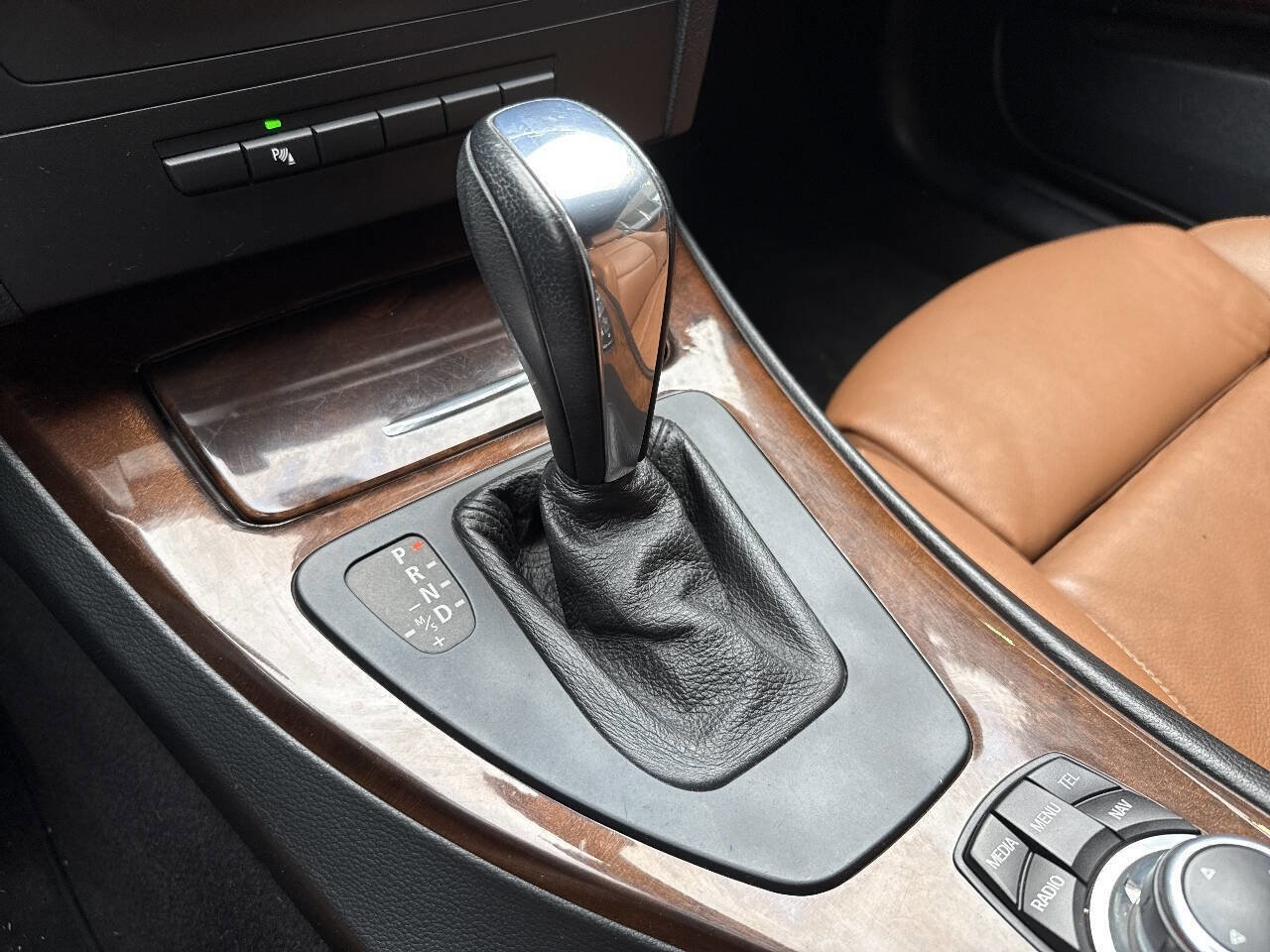 Used 2013 BMW 335i Convertible image 27