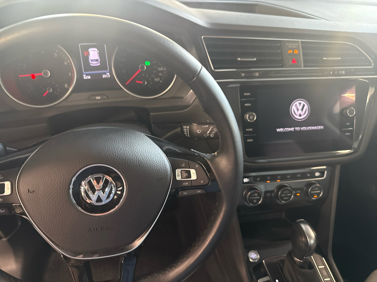 Used 2019 Volkswagen Tiguan S image 14