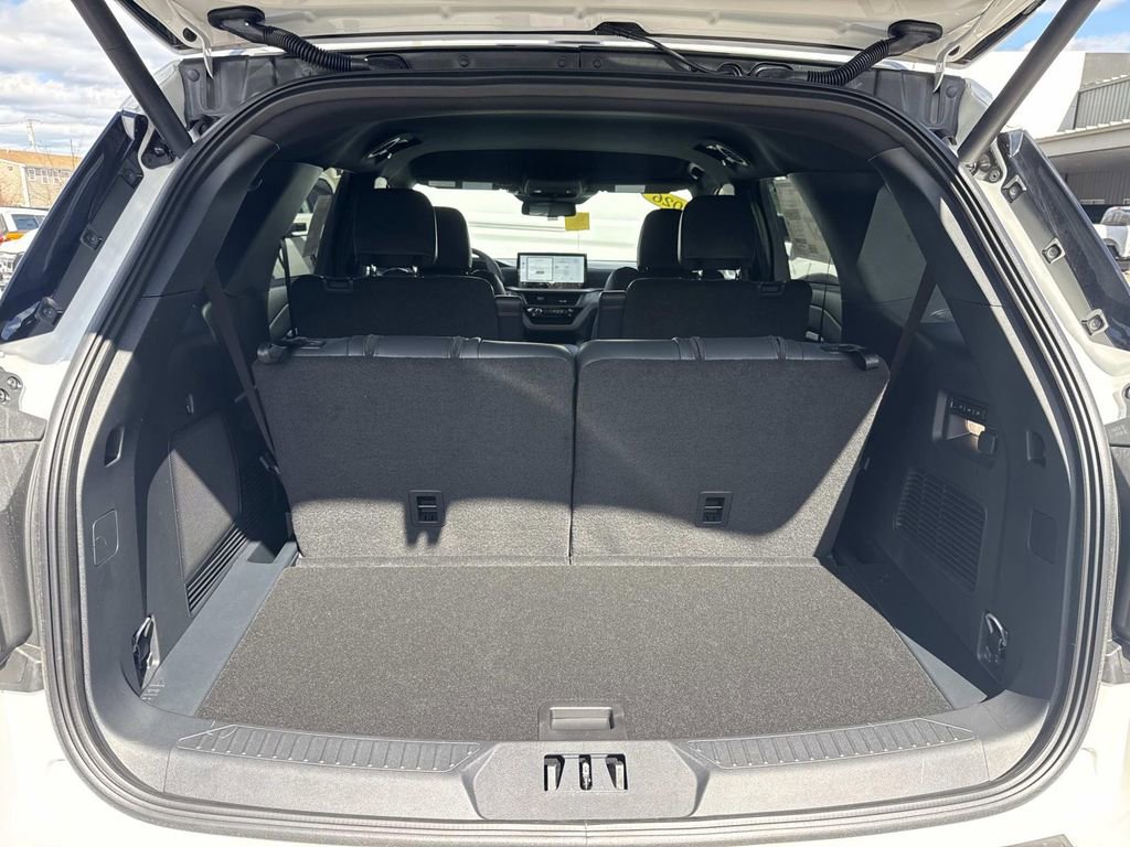 New 2026 Ford Explorer ST AWD/4WD image 34