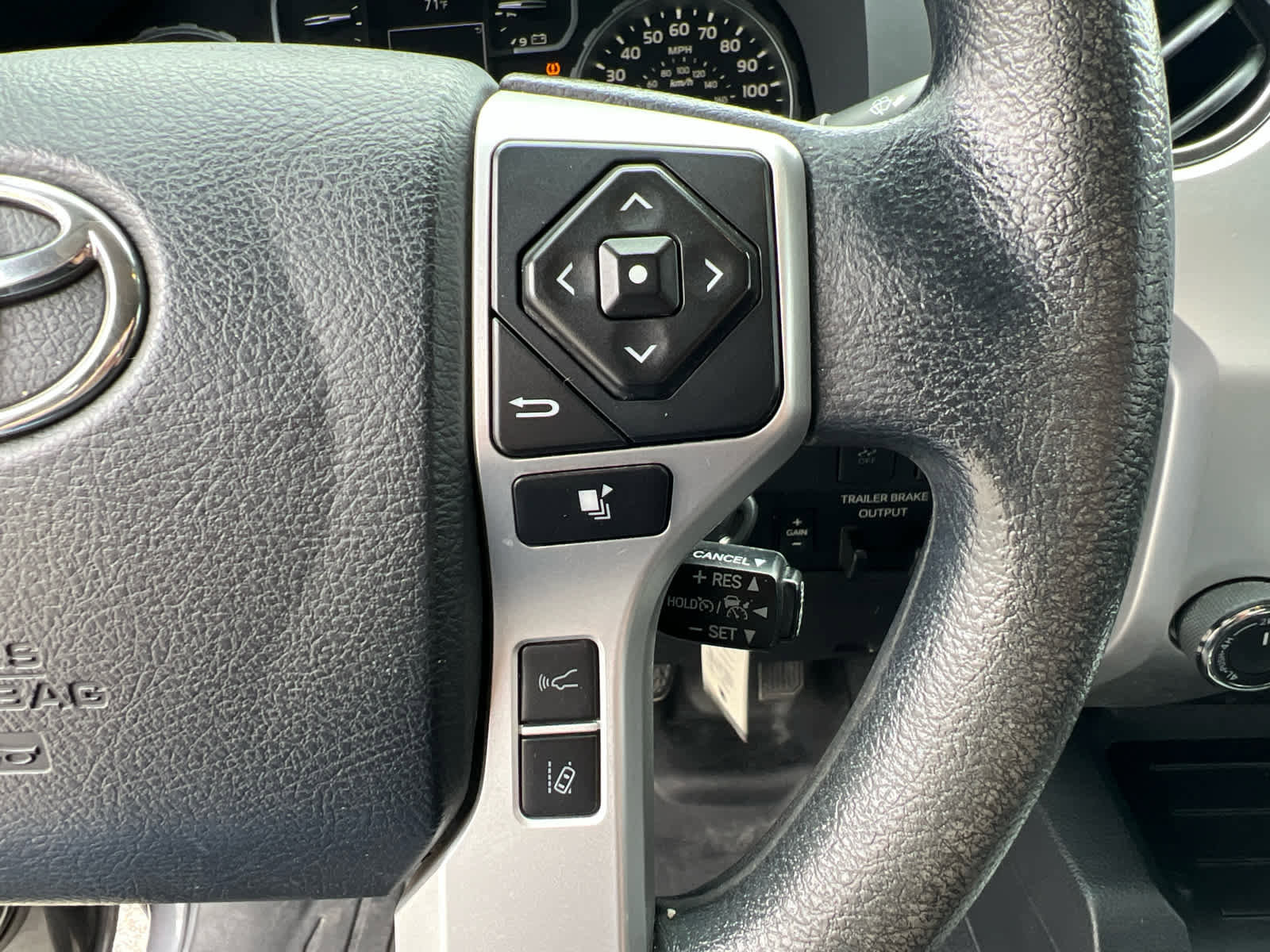 Used 2019 Toyota Tundra SR5 w/ TRD Off Road Package image 23