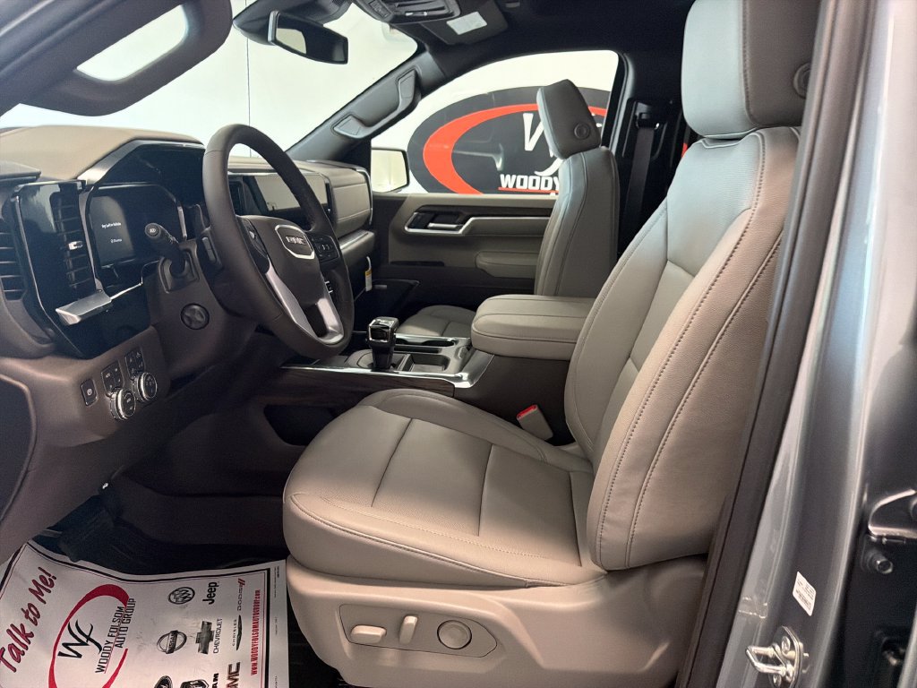 New 2026 GMC Sierra 1500 SLT w/ SLT Premium Package AWD/4WD image 9