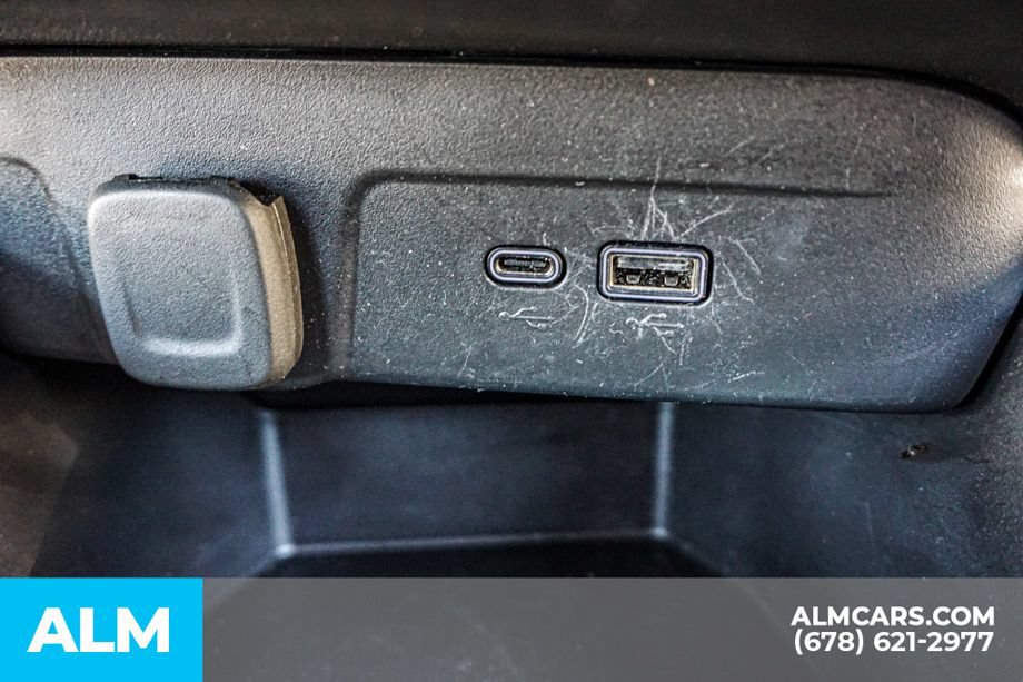 Used 2025 Chevrolet Trax LT FWD image 40