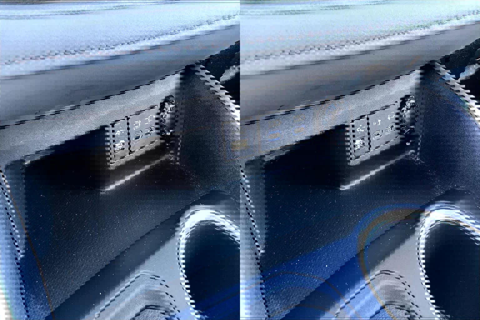 Used 2022 Toyota Highlander XLE image 34