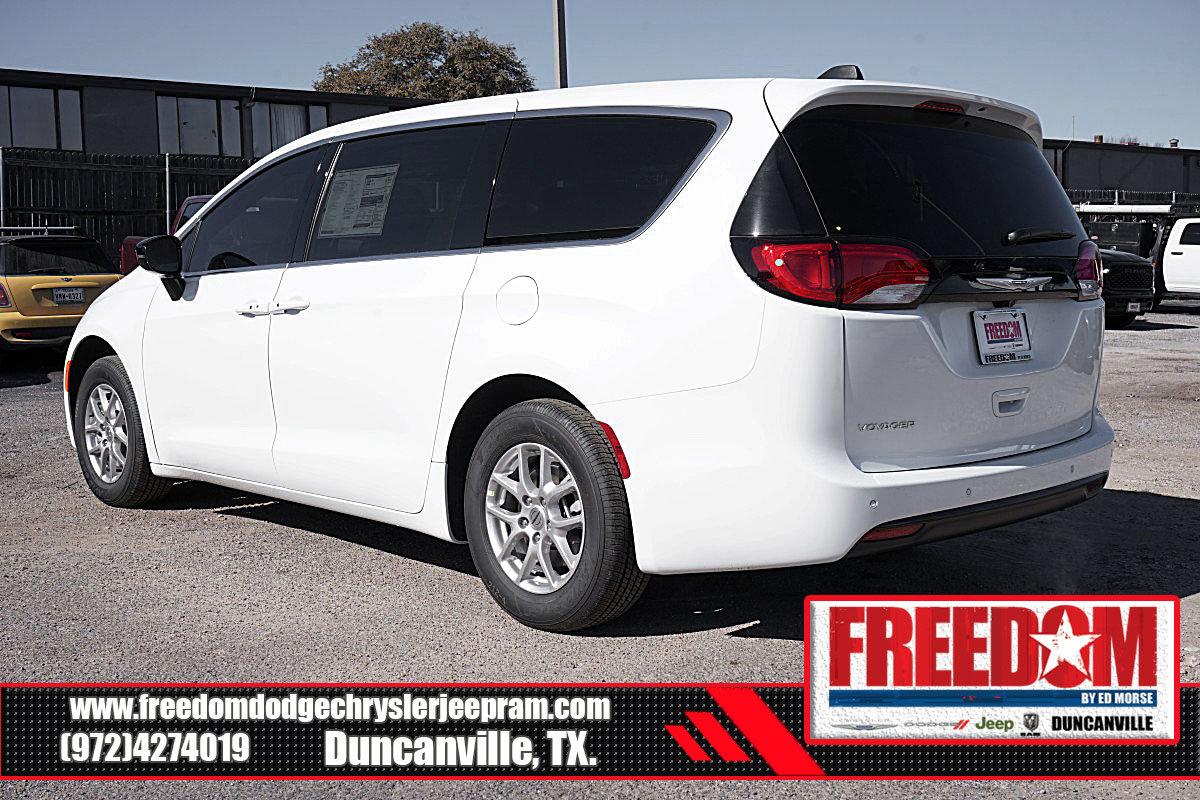 New 2025 Chrysler Voyager LX FWD image 3