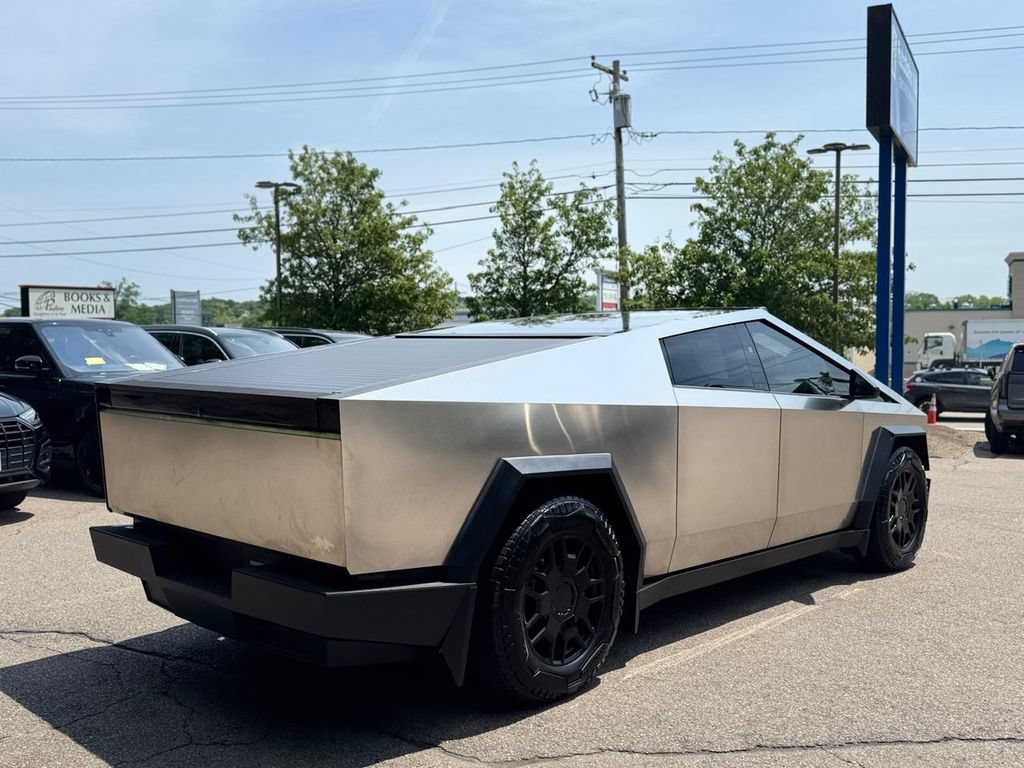 Used 2024 Tesla Cybertruck Cyberbeast AWD/4WD image 6