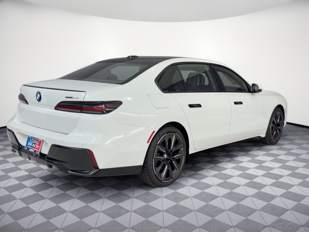 Certified 2024 BMW i7 eDrive50 w/ M Sport Package RWD image 9