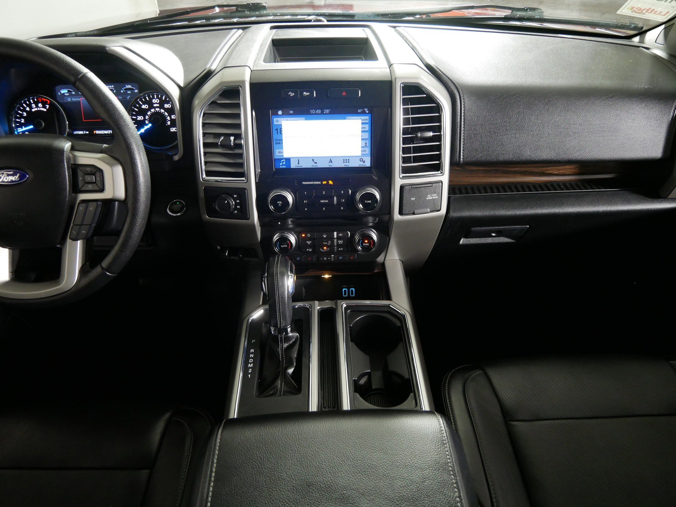 Used 2016 Ford F150 Lariat w/ Equipment Group 502A Luxury AWD/4WD image 10