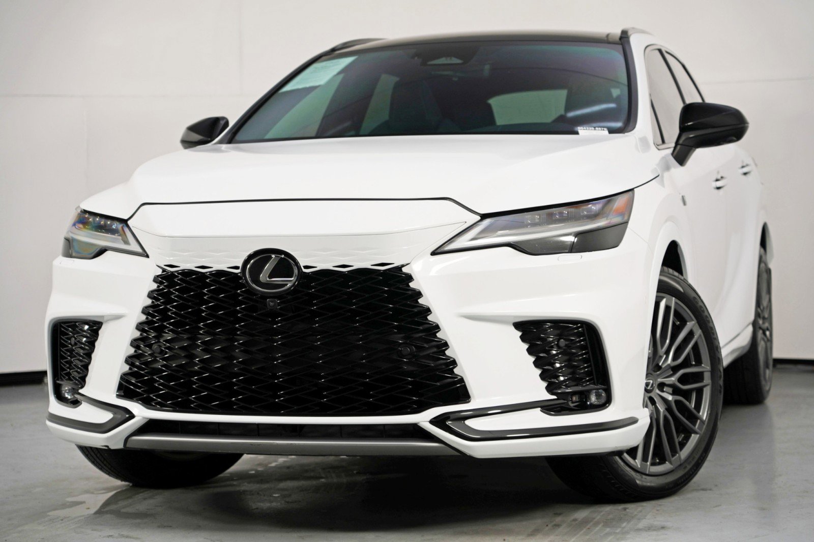 Used 2023 Lexus RX 500h F Sport w/ Accessory Package (Z1) image 3