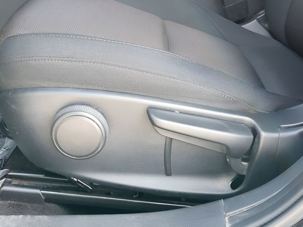 Used 2021 MAZDA MAZDA3 s image 13