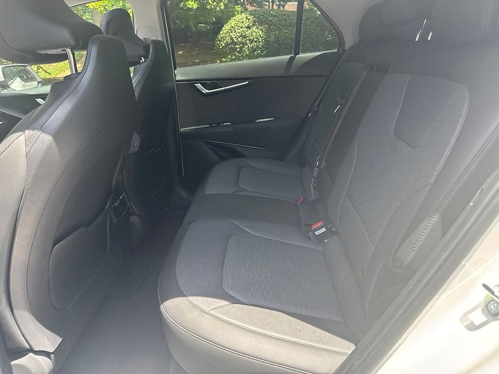 Used 2024 Kia Niro Wave w/ Wave Preserve Package FWD image 28