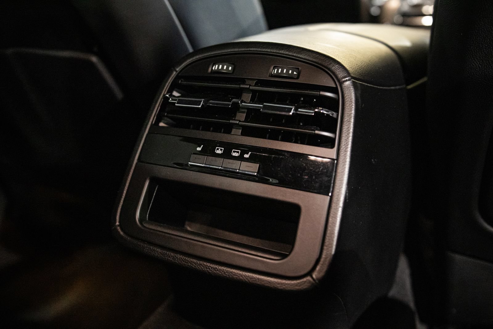 Used 2019 Maserati Quattroporte S Q4 AWD/4WD image 15