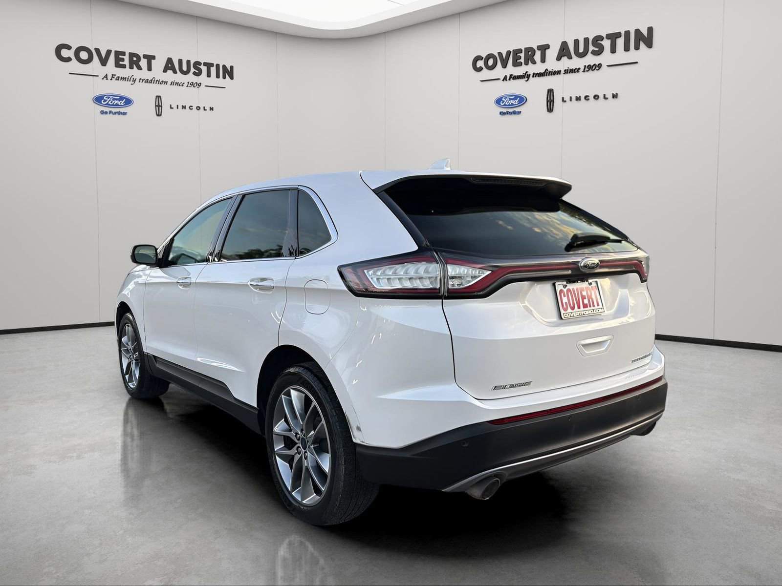 Used 2015 Ford Edge Titanium w/ Equipment Group 301A FWD image 19