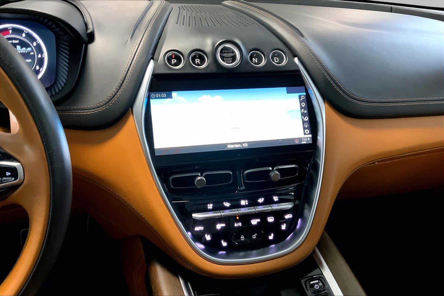 Used 2021 Aston Martin DBX AWD/4WD image 6