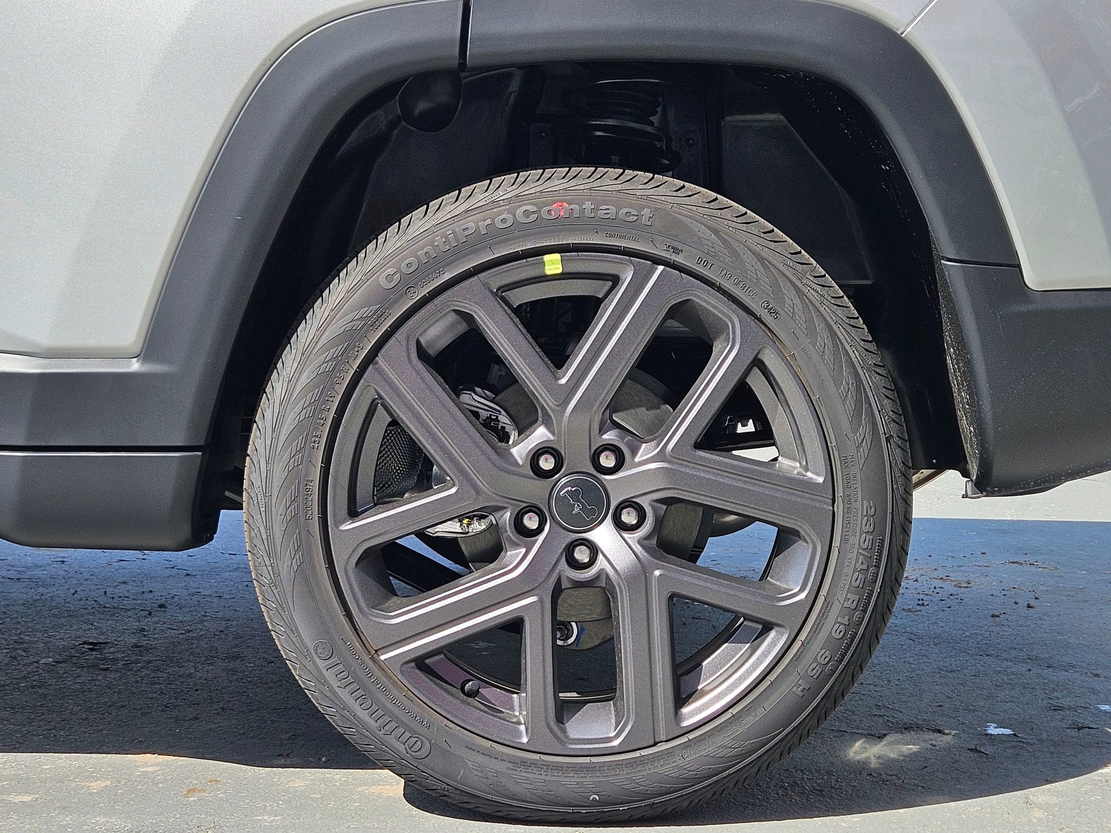 New 2026 Jeep Compass Limited image 25