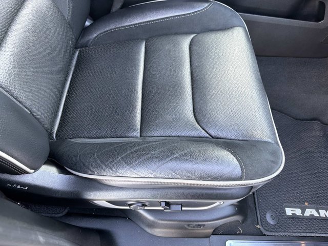 Used 2019 RAM 1500 Laramie AWD/4WD image 19