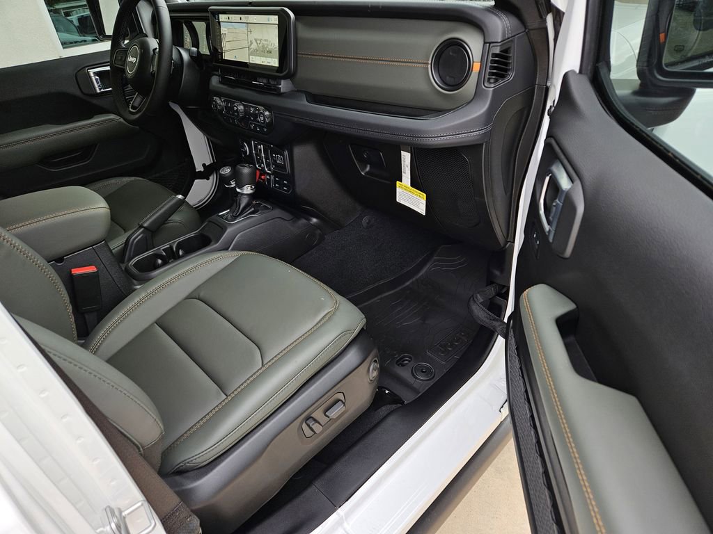 New 2026 Jeep Gladiator Mojave AWD/4WD image 7