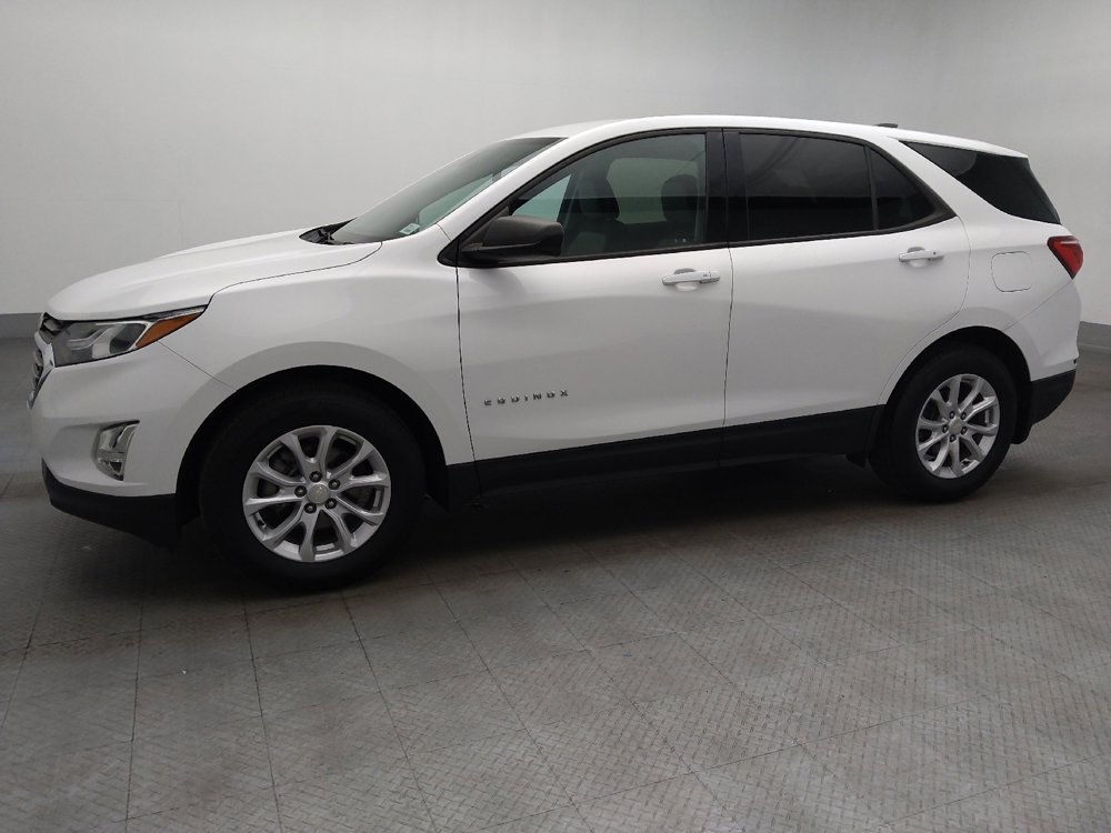 Used 2019 Chevrolet Equinox LS w/ LS Convenience Package FWD image 2