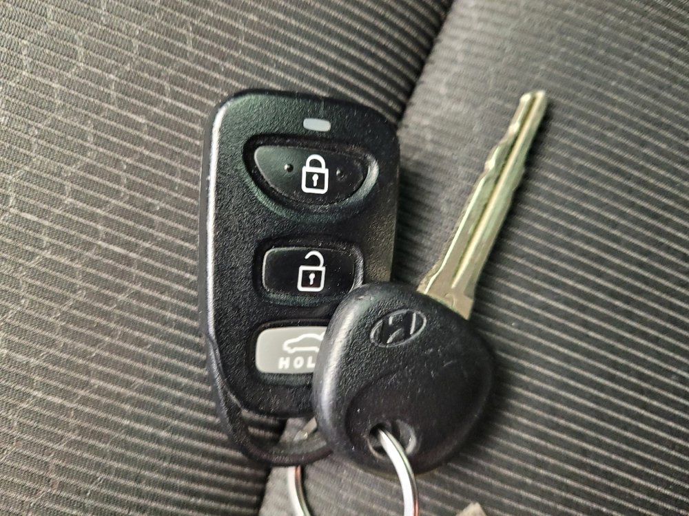 Used 2018 Hyundai Elantra SEL image 32