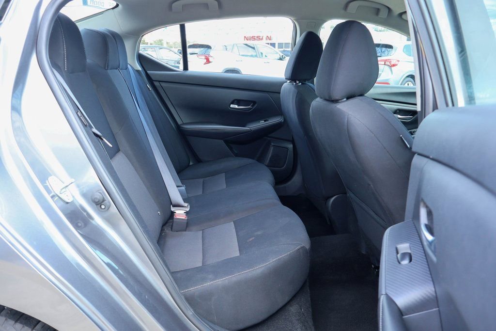Used 2023 Nissan Sentra SV image 10