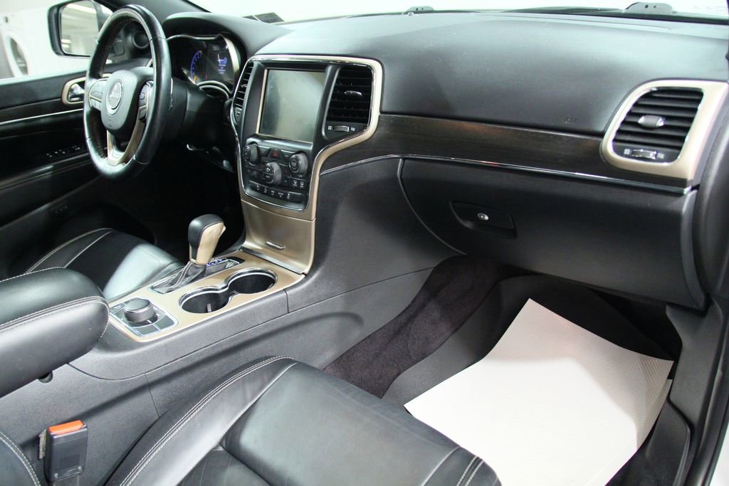 Used 2017 Jeep Grand Cherokee Limited AWD/4WD image 20