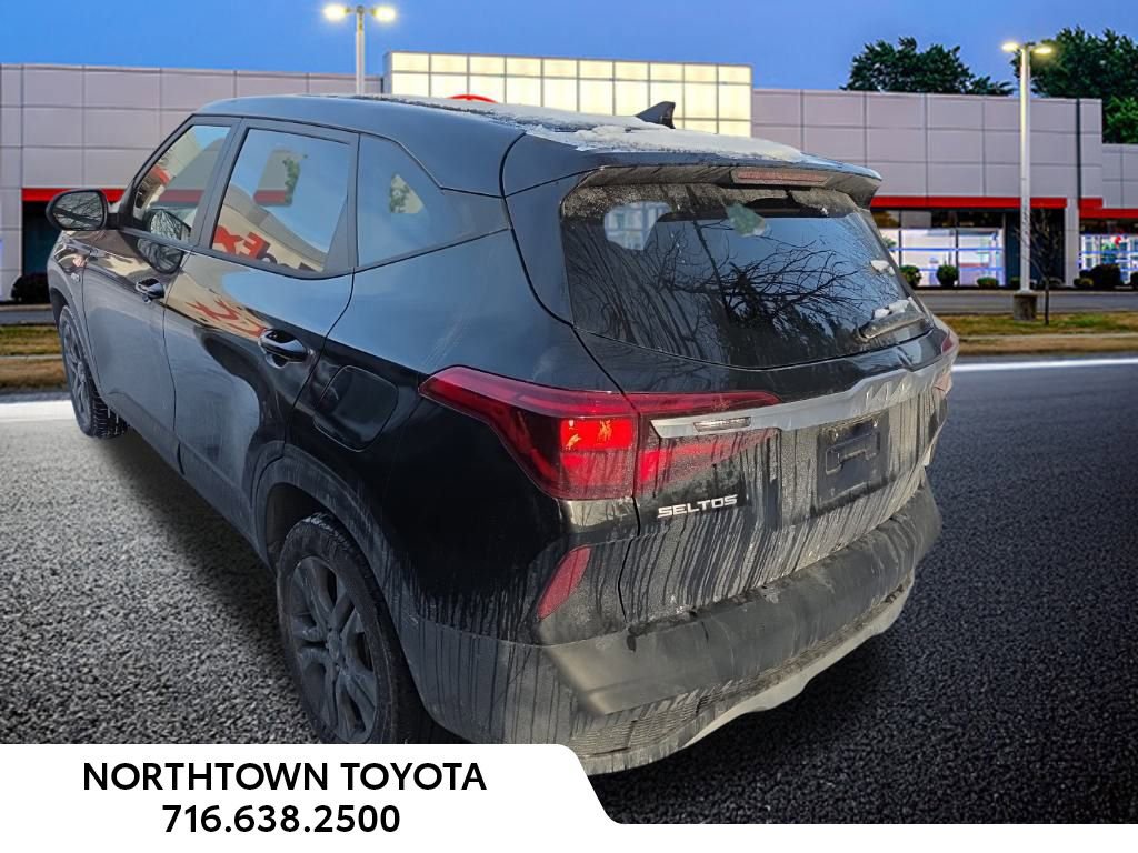 Used 2023 Kia Seltos LX image 8