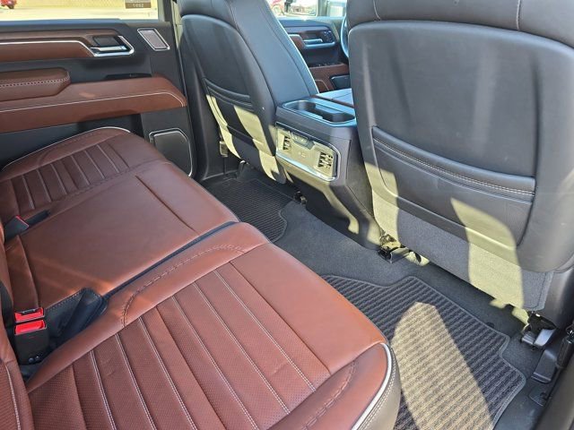 Used 2024 GMC Sierra 2500 Denali Ultimate w/ Max Trailering Package image 11