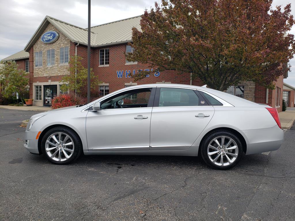 Used 2013 Cadillac XTS Premium image 2