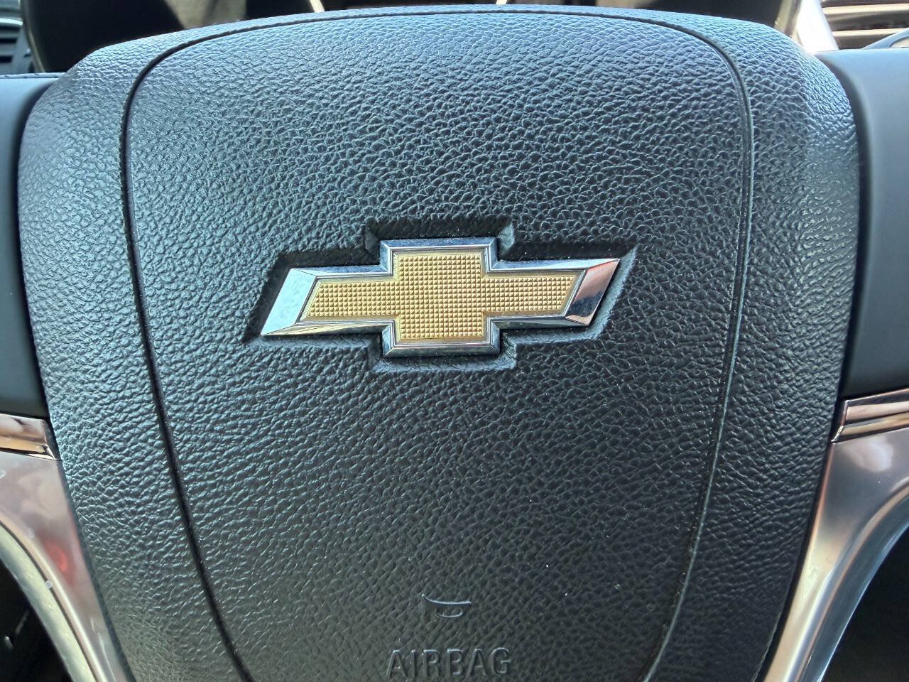 Used 2015 Chevrolet SS RWD image 22