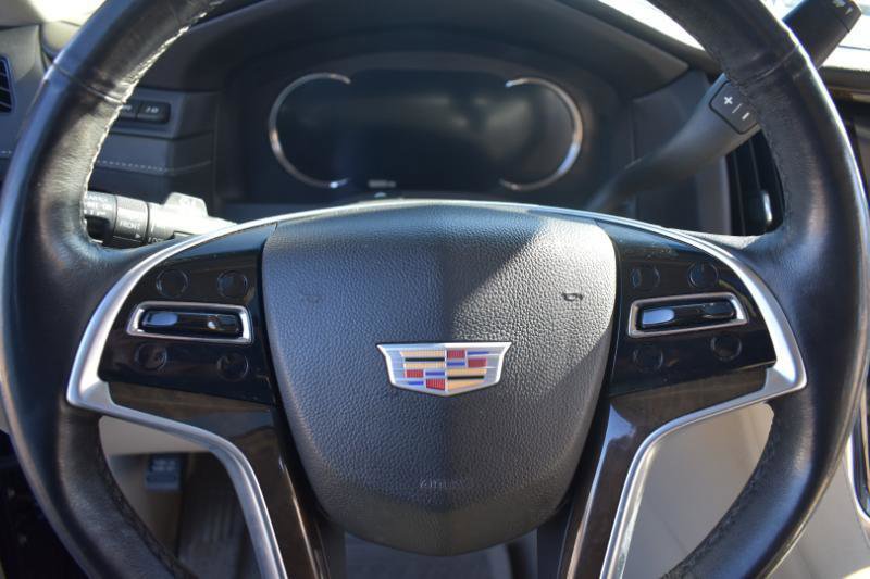 Used 2019 Cadillac Escalade ESV Luxury image 50