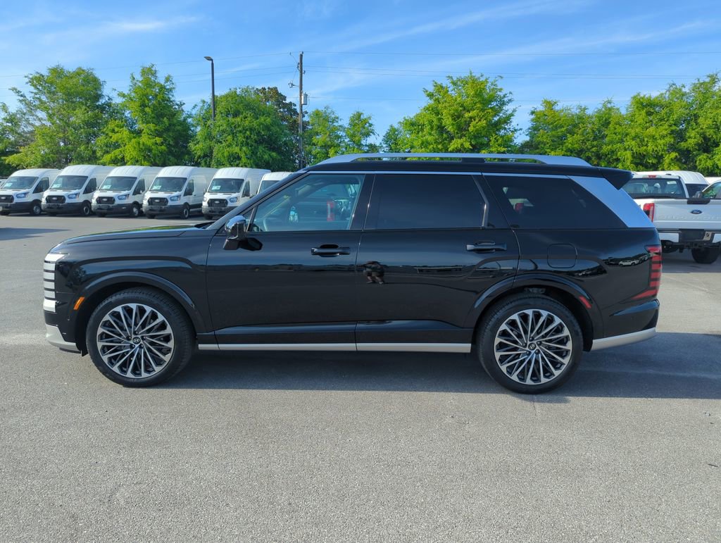 Used 2026 Hyundai Palisade Calligraphy image 4