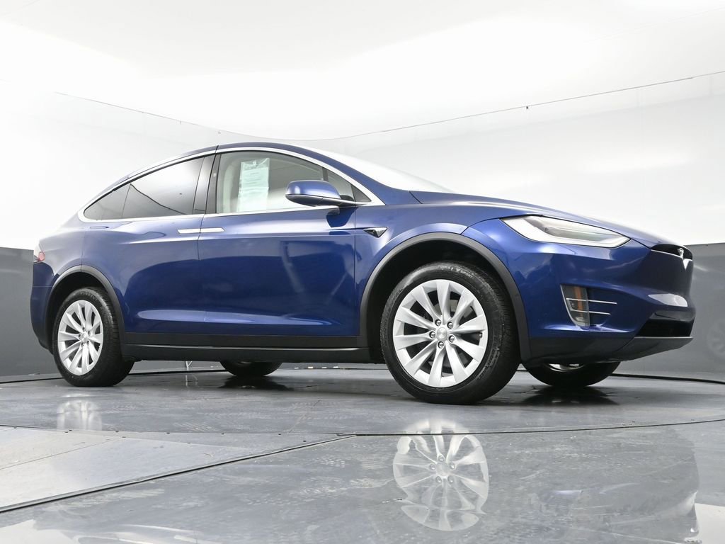Used 2017 Tesla Model X 100D image 55