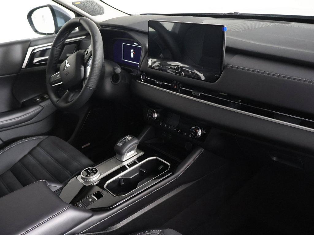 New 2026 Mitsubishi Outlander SE FWD image 29