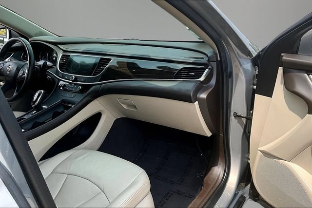 Used 2018 Buick LaCrosse Premium FWD image 26